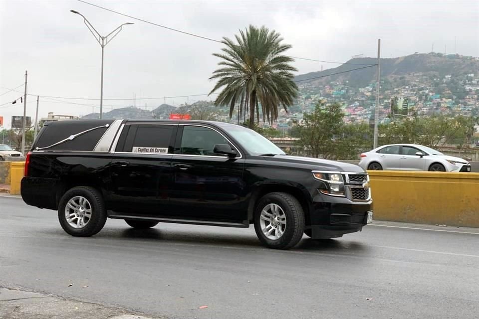 El cortejo fúnebre partió hacia Galeana.