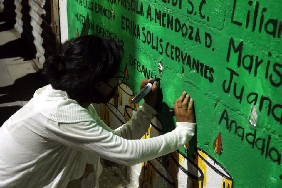 Miles de personas protestan y demandan justicia por las desaparecidas en Nuevo León.