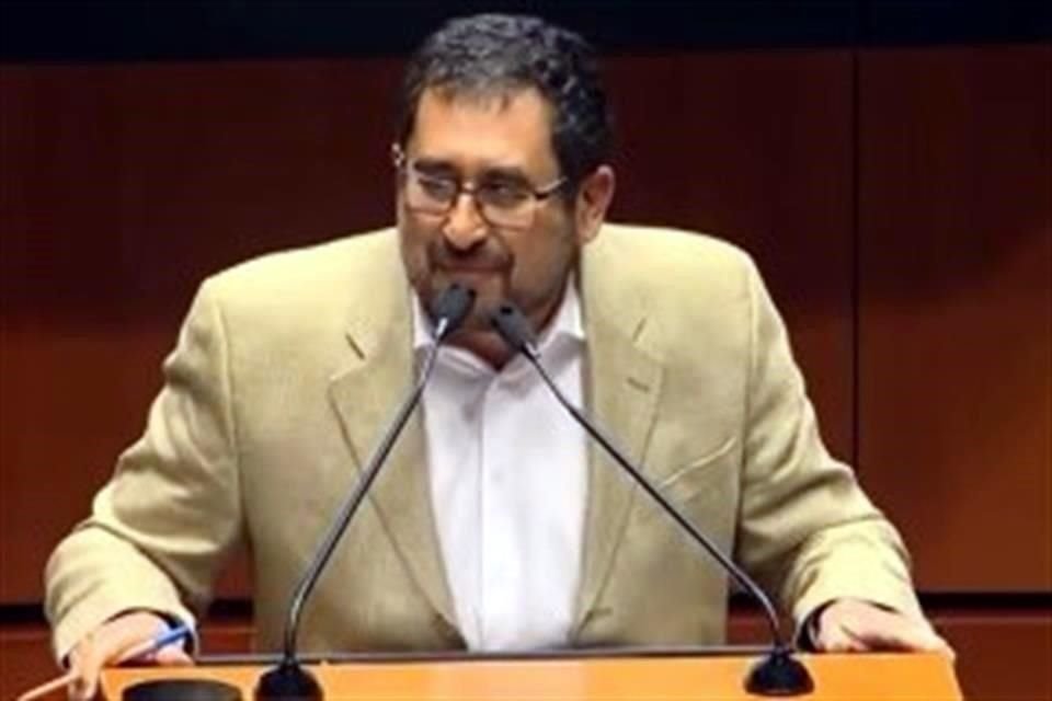 César Cravioto, senador morenista, dijo a Gobernadores con elecciones que no metan las manos, y tal vez reciban invitación como Embajadores.