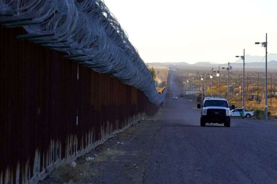 La Administración Biden planea aumentar los recursos y el personal en la frontera.
