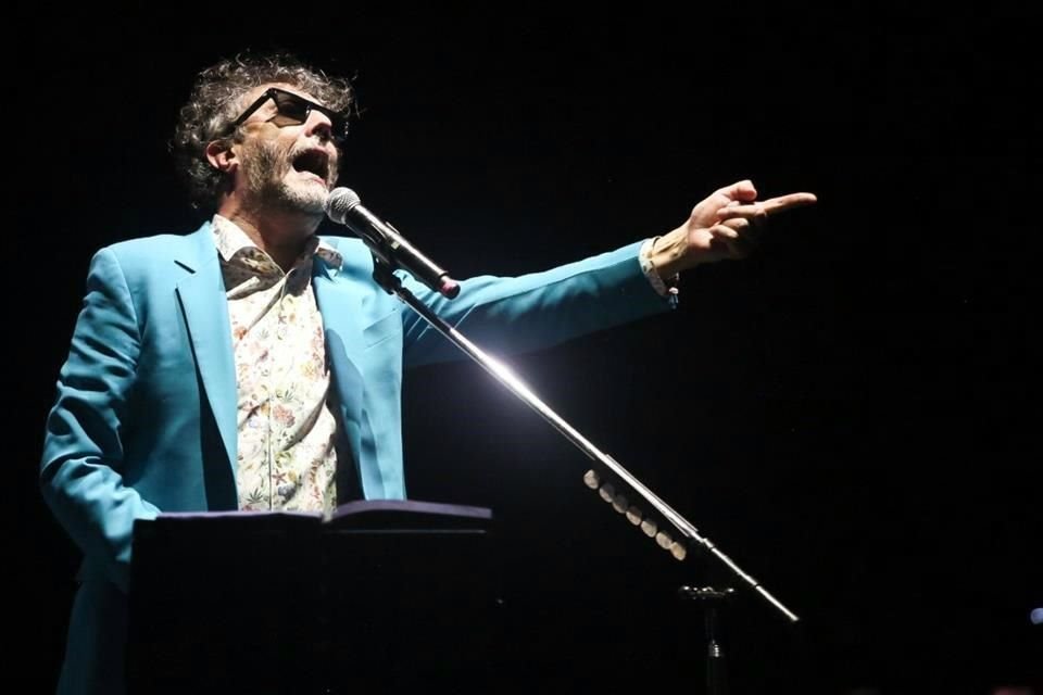 Fito Páez confirmó que se contagió de Covid y que por orden de sus médicos suspenderá conciertos en Argentina previstos en una semana.