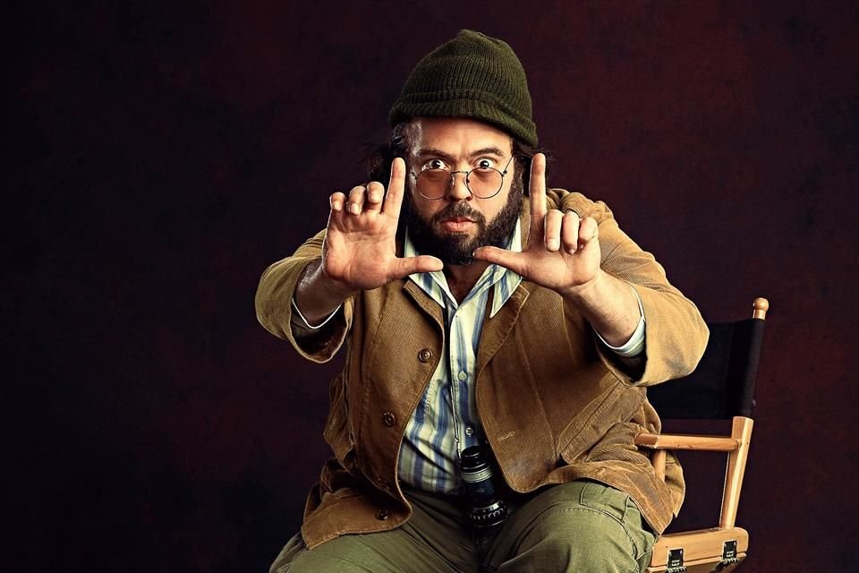 Dan Fogler es Francis Ford Coppola.