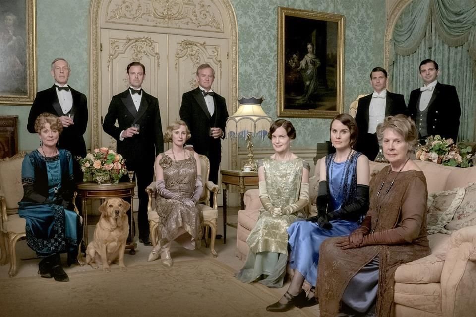 La cinta, dirigida por Julian Fellowes, ya está disponible en salas de cine del País.