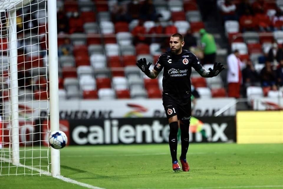 Jonathan Orozco buscará evitar daño de Rayados en su arco.