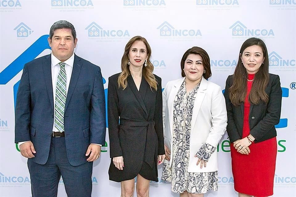 Sergio Pérez, Director de Clusteres; Zelina Fernández, Subsecretaria de Inversión; Yoelle Rojas, Directora General del Cluster de Electrodomésticos y Melissa Ramírez, Gerente de Operaciones.