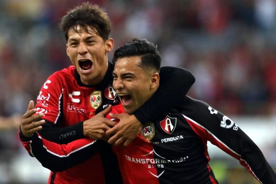 Jeremy Márquez aprovechó un balón que dejó en el centro Rafael Carioca para ceder a Jairo Torres, quien en su partido de despedida logró hacer su último gol, con el que abrió el marcador al 54'.