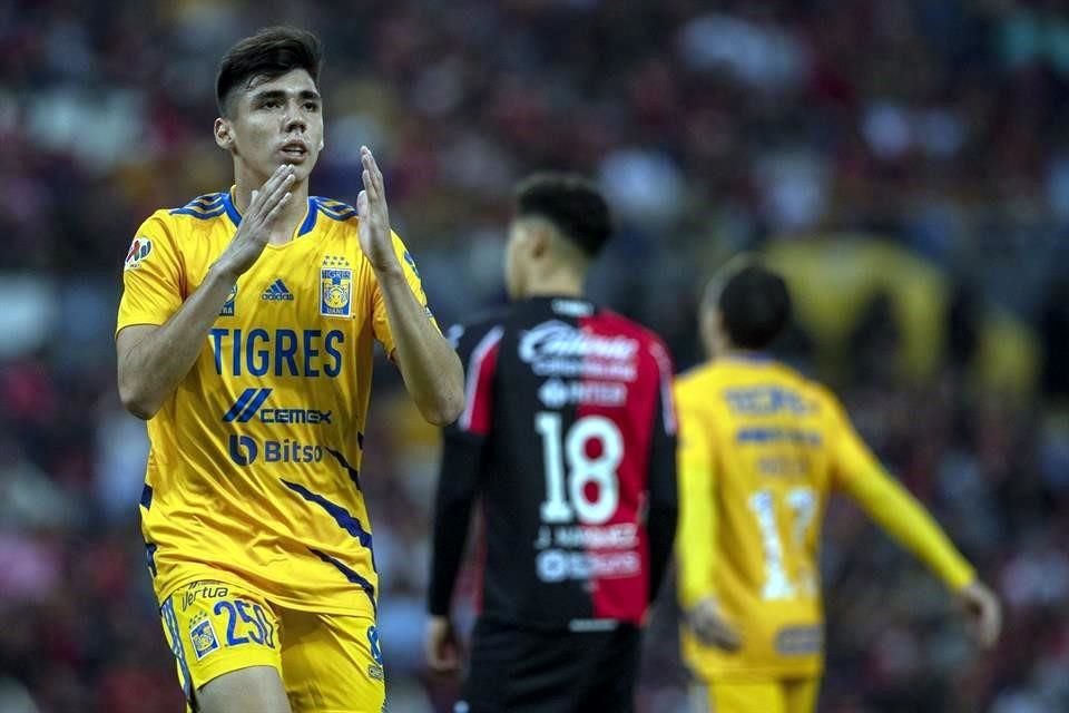 Leonardo Flores hizo su debut con la camiseta de Tigres al minuto 67 del duelo ante Atlas.