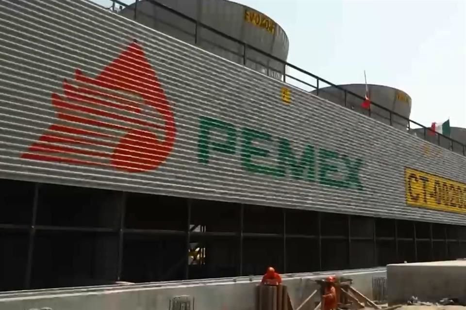 Las exportaciones de petróleo cayeron 4.5% en junio, mientras que las importaciones de gasolina subieron en 17%, según documentos a los que tuvo acceso Bloomberg.  