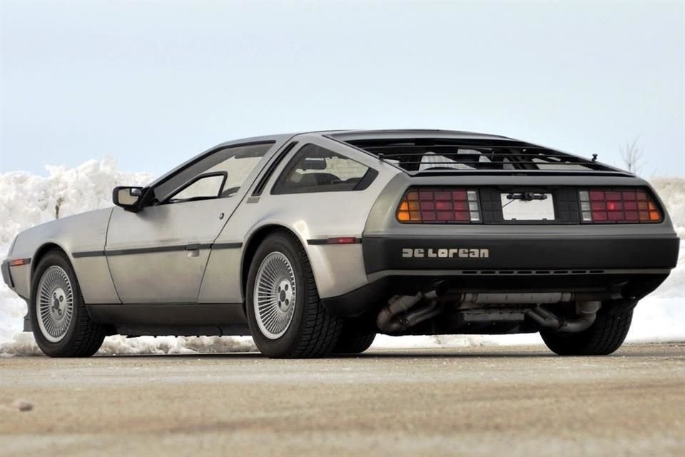 Contaba con un motor V6 desarrollado en conjunto con Peugeot-Renault-Volvo de 2.85 litros con 130 caballos.
