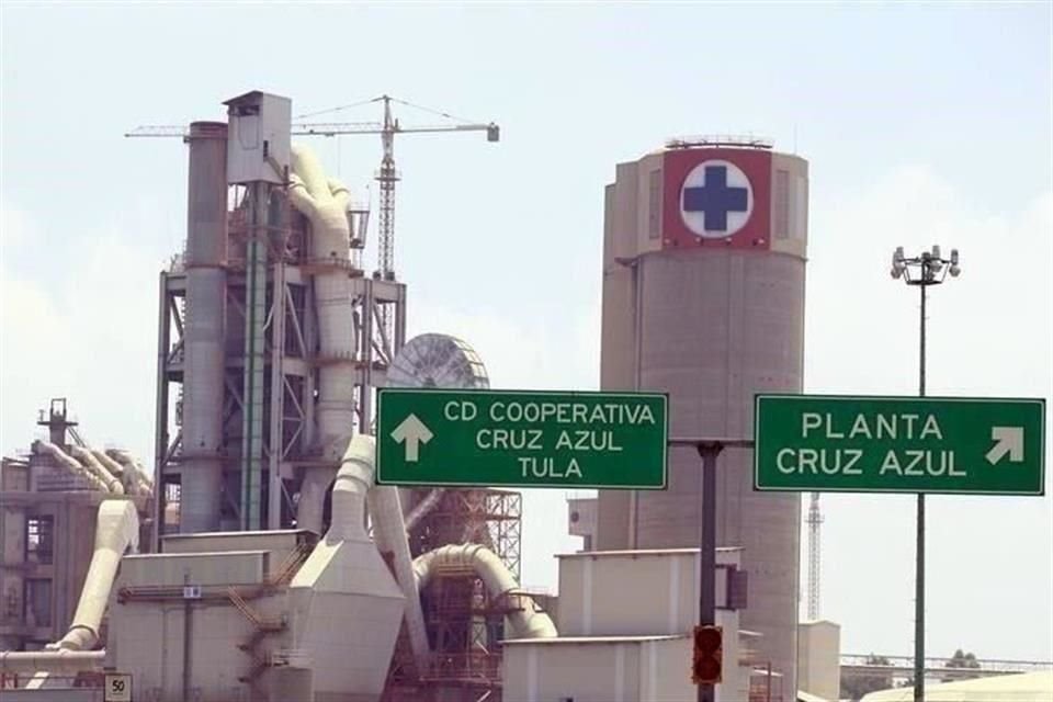 Cooperativistas de cementera Cruz Azul, en Tula, informaron que GN y Policía de Hidalgo frustraron un intento de toma por grupo de choque.