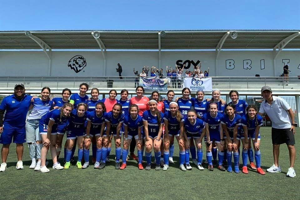 Las Borreguitas de Prepa Tec vencieron en penales en la final de la Categoría Juvenil C , de Soccer.
