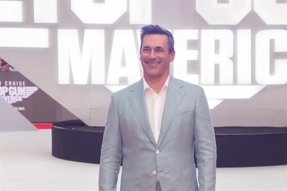 Jon Hamm se ganó a la gente con su español.