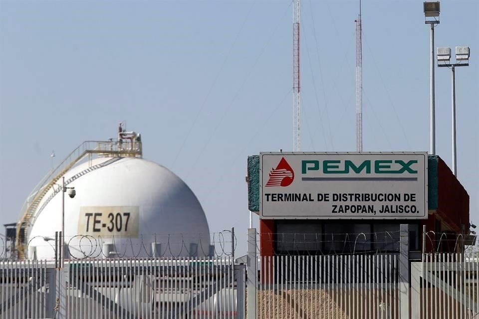 Pemex suma casi el 97% de la producción de petróleo en México.