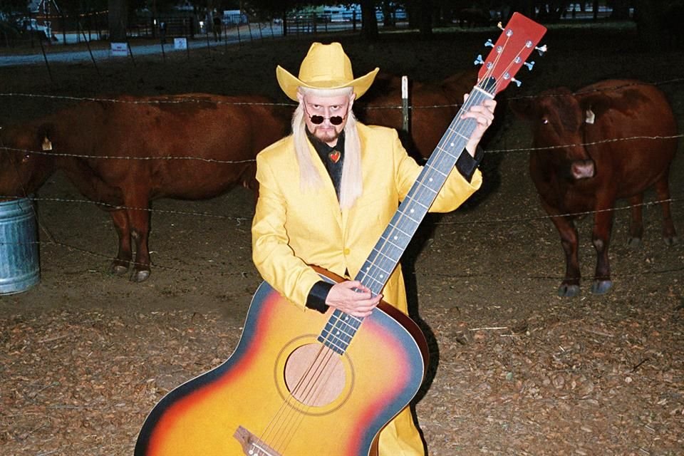 El intérprete de 'Alien Boy', quien se presenta en Tecate Emblema, planea alejarse de la música.