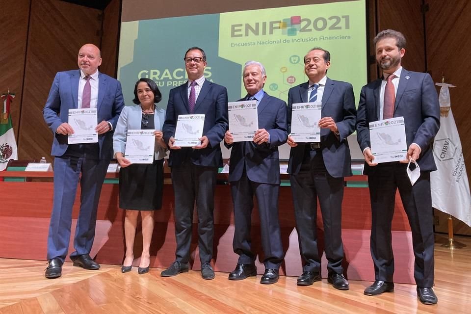 Participación del subsecretario de Hacienda en la presentación de la ENIF.