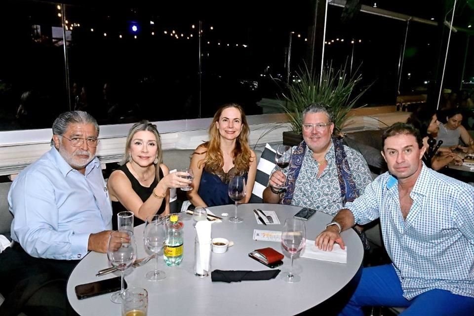 Edmundo Calderón, Isa Cepeda, Alejandra González de Nieto, Javier Lozano Villarreal y Javier Nieto