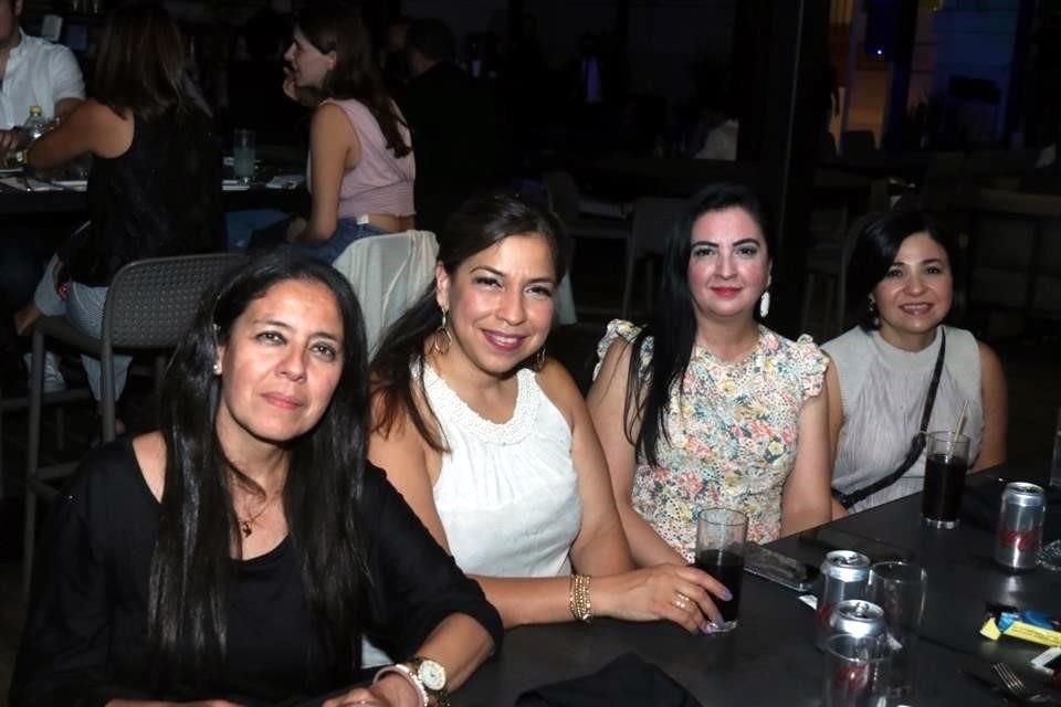 Kely Alanís, Mayela Luis, Loreto Cortez y Claudia González