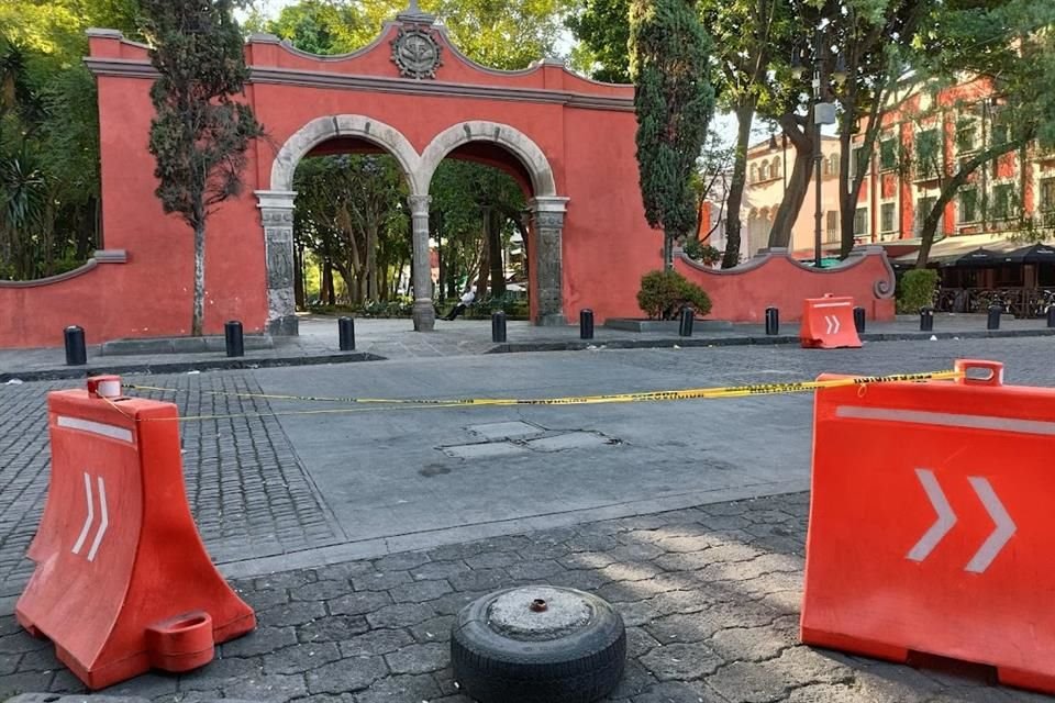 La Calle Centenario, con sus 8.5 metros de ancho, es un lienzo de posibilidades para la movilidad peatonal. 