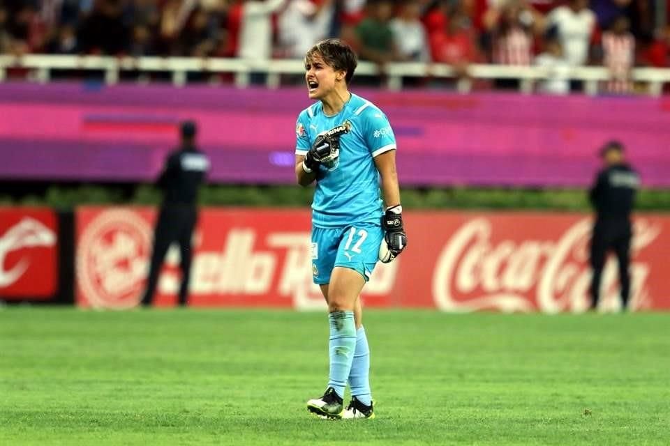 Kinberly Guzmán apareció para darle a Chivas el pase, impidiendo la octava Final al hilo de Tigres Femenil.