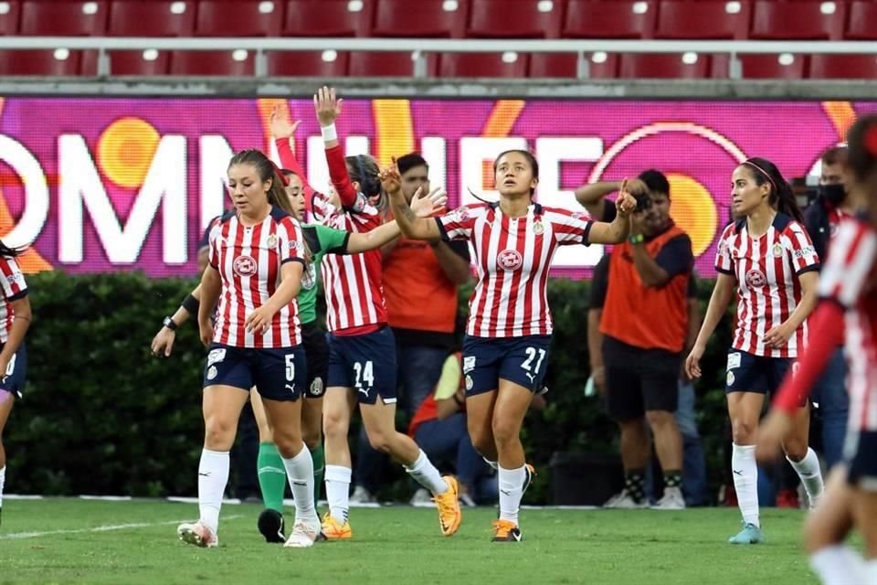 Kinberly Guzmán apareció para darle a Chivas el pase, impidiendo la octava Final al hilo de Tigres Femenil.