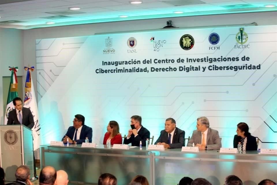 El Centro de Investigaciones de Cibercriminalidad de la Facultad de Derecho de la UANL fue inaugurado ayer en el sector Loma Larga.
