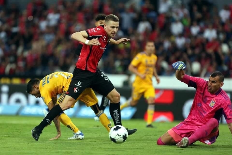 El delantero del Atlas, Julio Furch, piensa que pueden aprovechar los espacios que deje Tigres para vencerlos en las Semifinales del Torneo Clausura 2022.