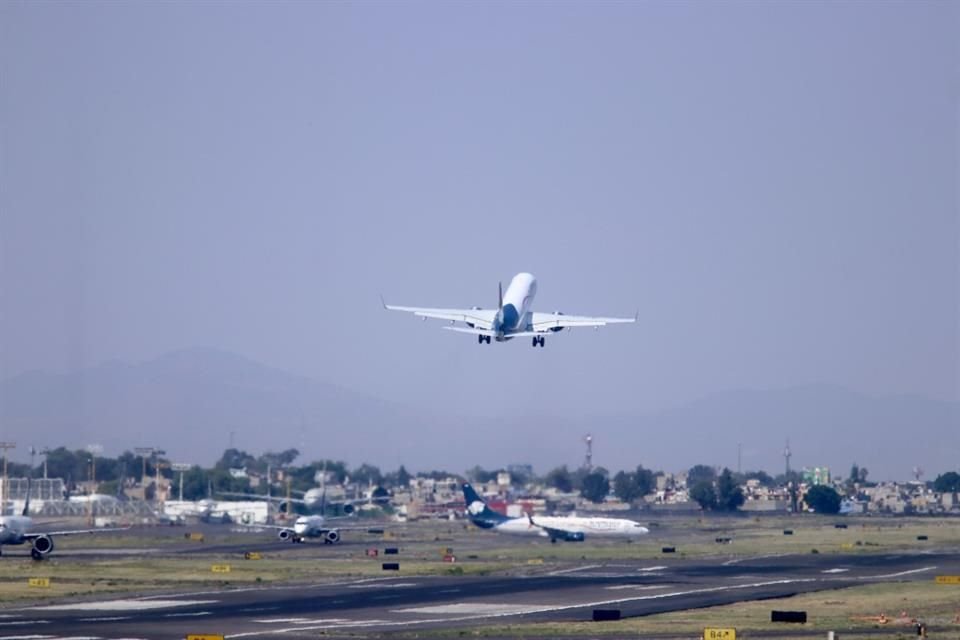 Mexicana de Aviación, la cual operará con la razón social Aerolínea del Estado Mexicano, tiene sus fondos asignados como una empresa de participación estatal mayoritaria.