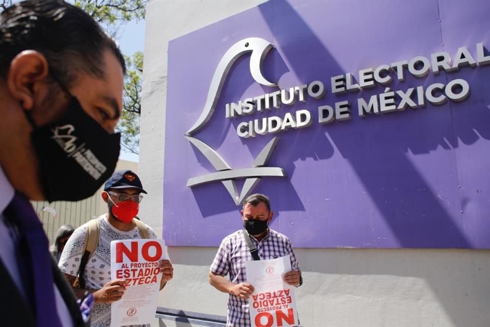 'La única consulta que está regulada por la Ley de Participación, es la consulta ciudadana y la lleva el Instituto Electoral de la Ciudad de México', subrayó consejero.