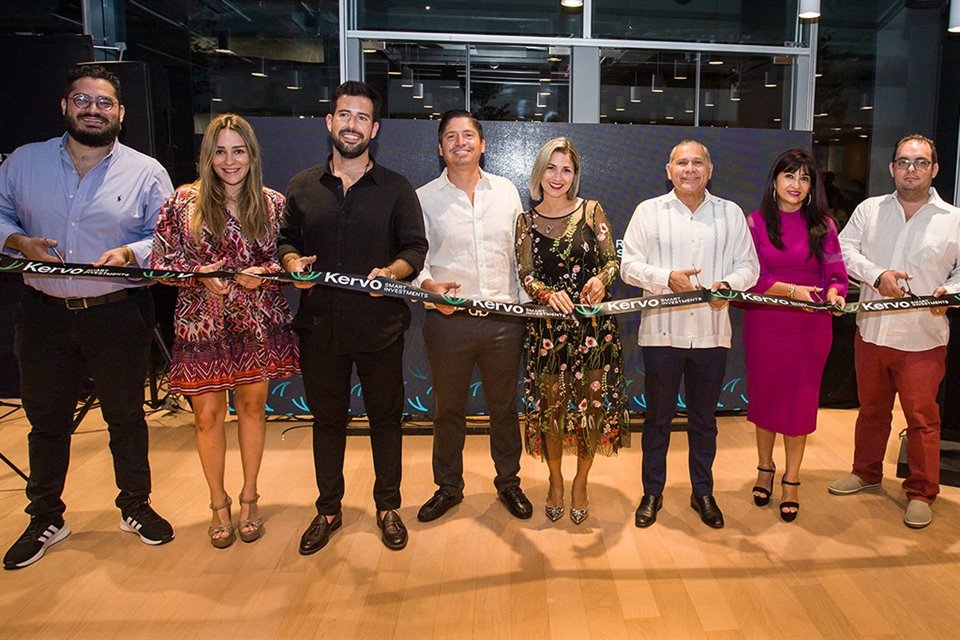 Enrique Xacur Salvatierra, Mariana Maytorena Pérez, Alfredo Abimerhi Ayora, Ángel Agustín Hadad Trujillo, Marcia Pamela Leal Morales, José Luis Valladares, Elma Ivonne Solís y David Bouza Peniche