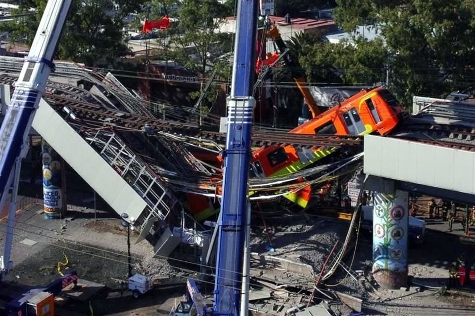 Apenas el viernes pasado, fue el primer día de Valentín como supervisor de limpieza en los baños de la estación Tezonco; anoche, murió en el colapso en Línea 12.