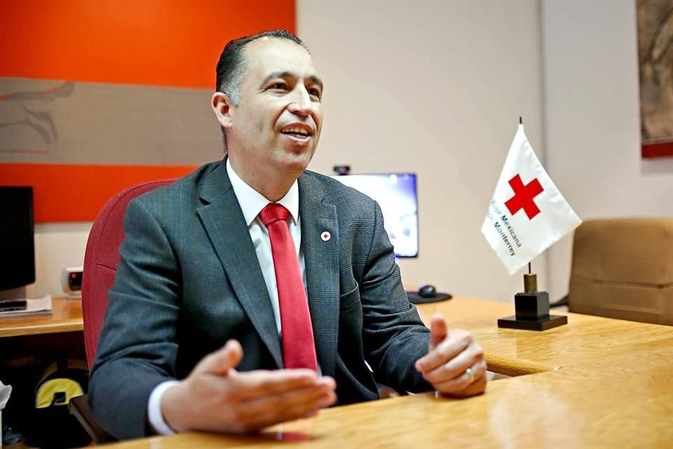 Rogelio Ayala, director general de la Cruz Roja, Delegación Nuevo León.