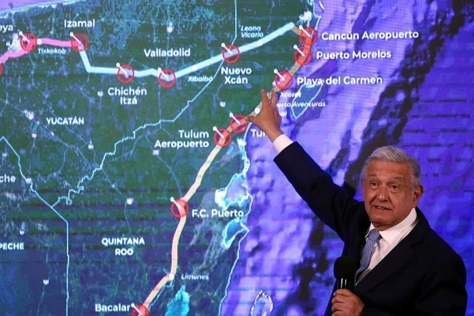 AMLO defendió las obras del Tren Maya de Playa del Carmen a Tulum.