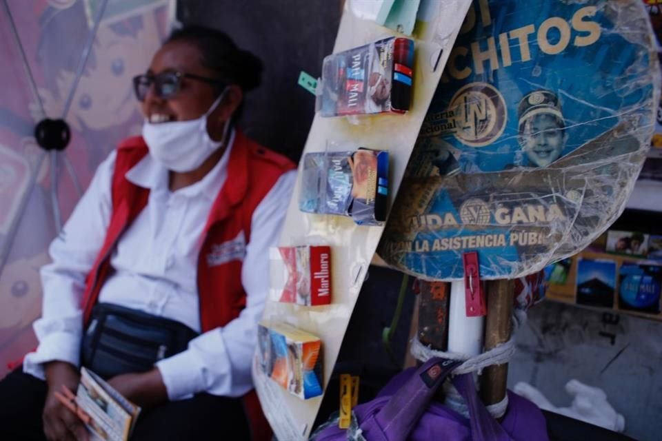 Aunque fue declarado un espacio libre de humo, la venta de cigarros sueltos se mantuvo en el Andador Peatonal Francisco I. Madero.