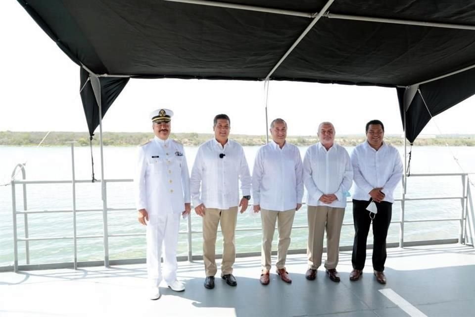 Francisco García Cabeza de Vaca, Gobernador de Tamaulipas, estuvo en Ciudad Madero para un evento del Día de la Marina.