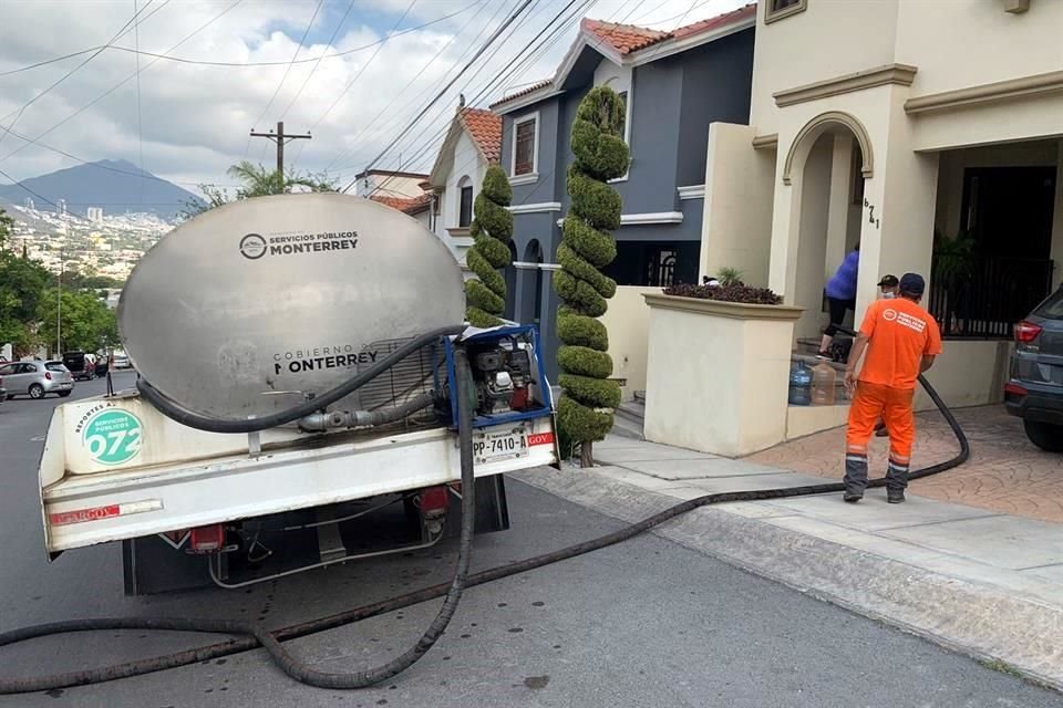 'Afortunadamente por parte del Municipio gestionaron y hoy nos dieron agua de la pipa, pero ha sido bien difícil.
