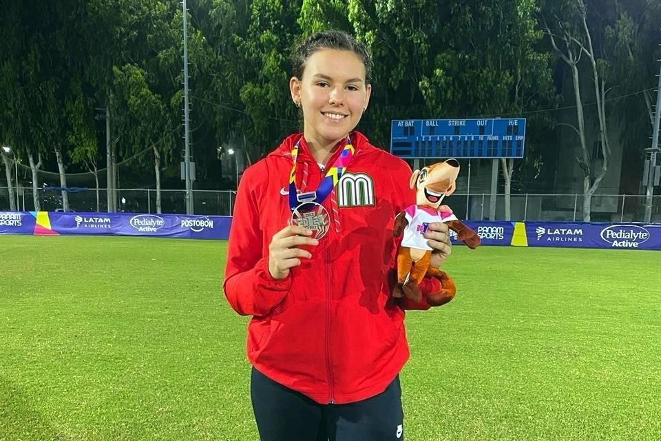 La jugadora se agenció la presea de plata en los Juegos Panamericanos Junior Cali 2021.