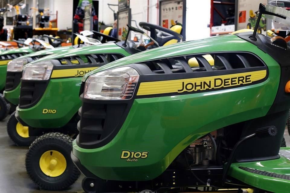 Alrededor de un tercio de los costos arancelarios de Deere provienen de su negocio de tractores pequeños y equipos de jardinería. 