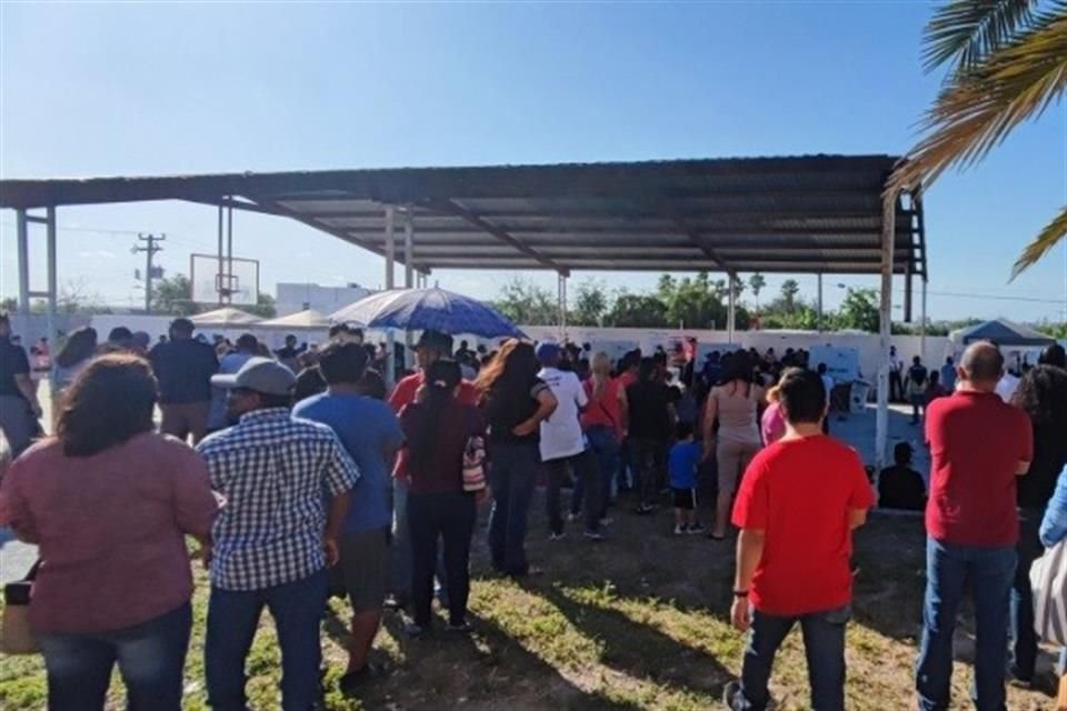 Largas filas se han registrado para la votación en Tamaulipas.