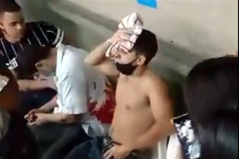 Usuarios del Metro resultaron heridos debido a balas perdidas.