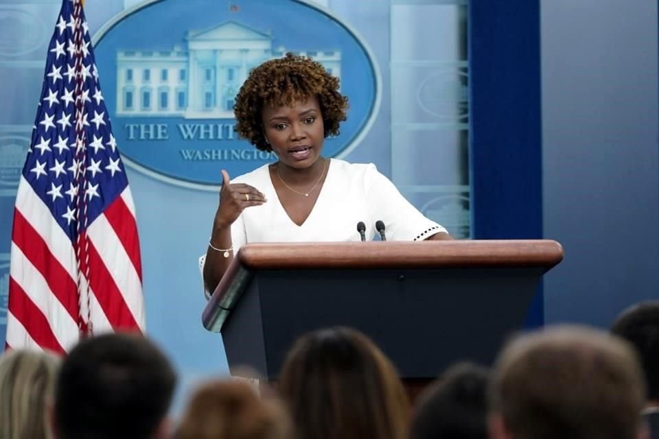 Karine Jean-Pierre, Secretaria de prensa de la Casa Blanca, en una conferencia este lunes.