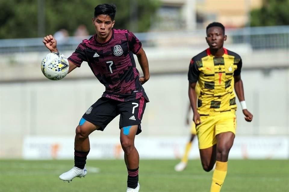 El mediocampista de Rayados, Ángel Zapata, ha jugado los tres partidos con el Tri Sub 21 en el Torneo Maurice Revello, en Francia.