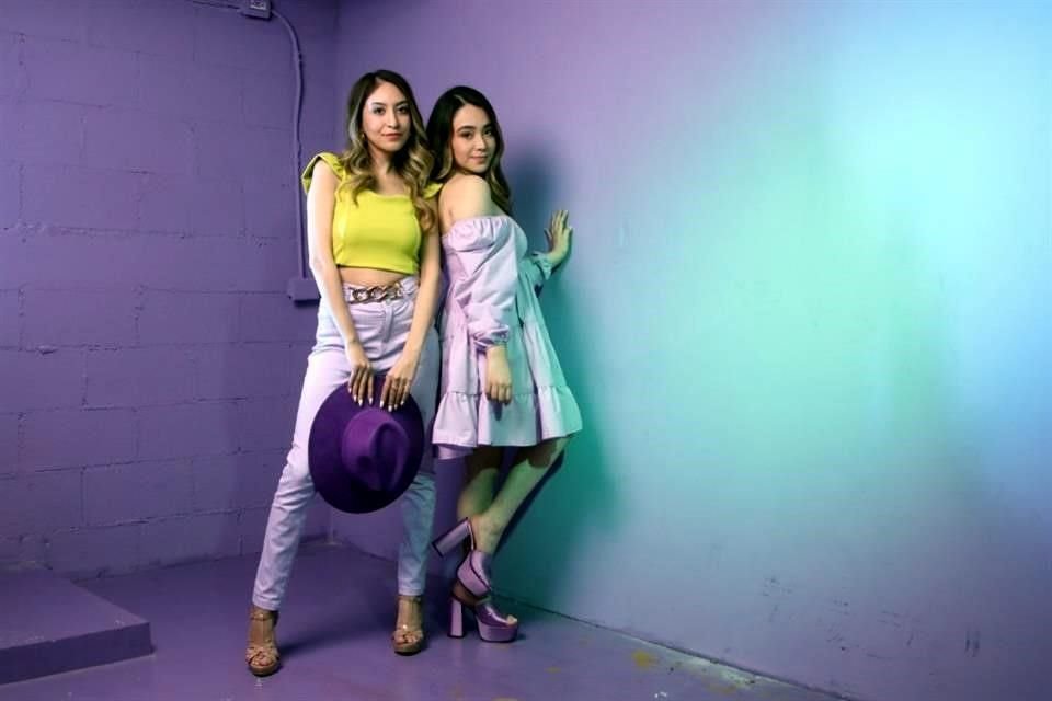 Yareli Villalobos y Marcela Galván