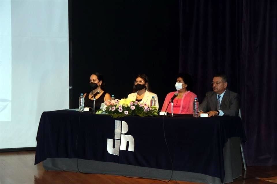 Aixa Amalia Alvarado Gurany, Norma Castellanos, Mina Carolina Flores Jiménez, Norma Granados Silva y José Francisco Martínez Calderón