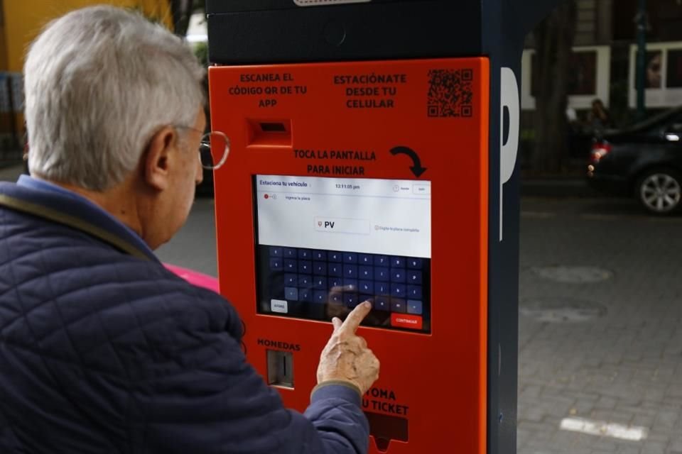 La empresa Yo! Estacionándome instaló el primer quisco de pago por medio de aplicación en la Colonia Juárez.