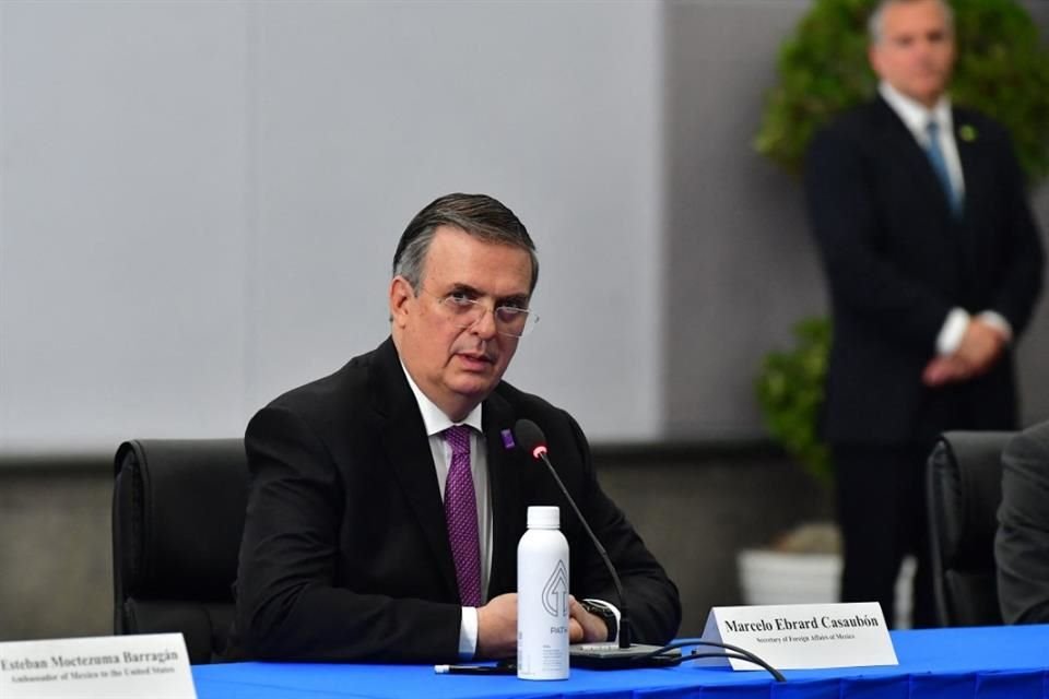 En clausura de Cumbre, Canciller Ebrard planteó hacer cambios para que sea último evento con países excluidos y bloqueos económicos.
