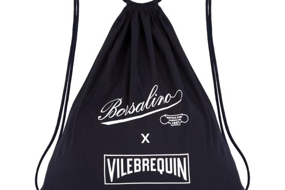 Los sombreros panamá incluyen una mochila de coleccionista exclusiva.