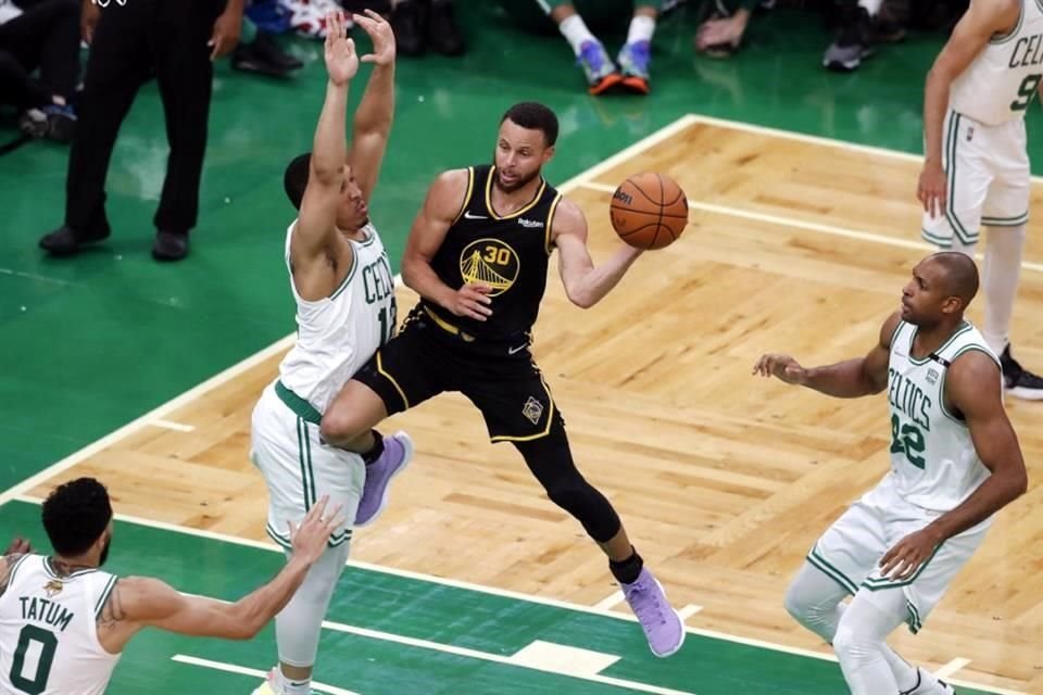 Curry persigue su cuarto título de la NBA.