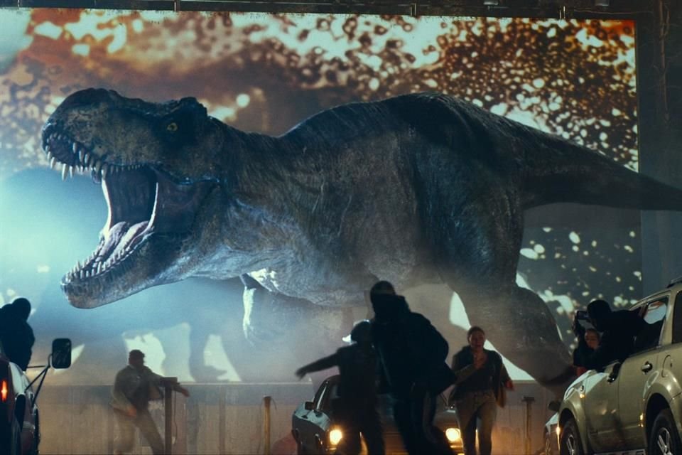 'Jurassic World Dominion' se perfila para recaudar 142 millones de dólares este fin de semana, dejará a 'Top Gun' en segundo lugar.