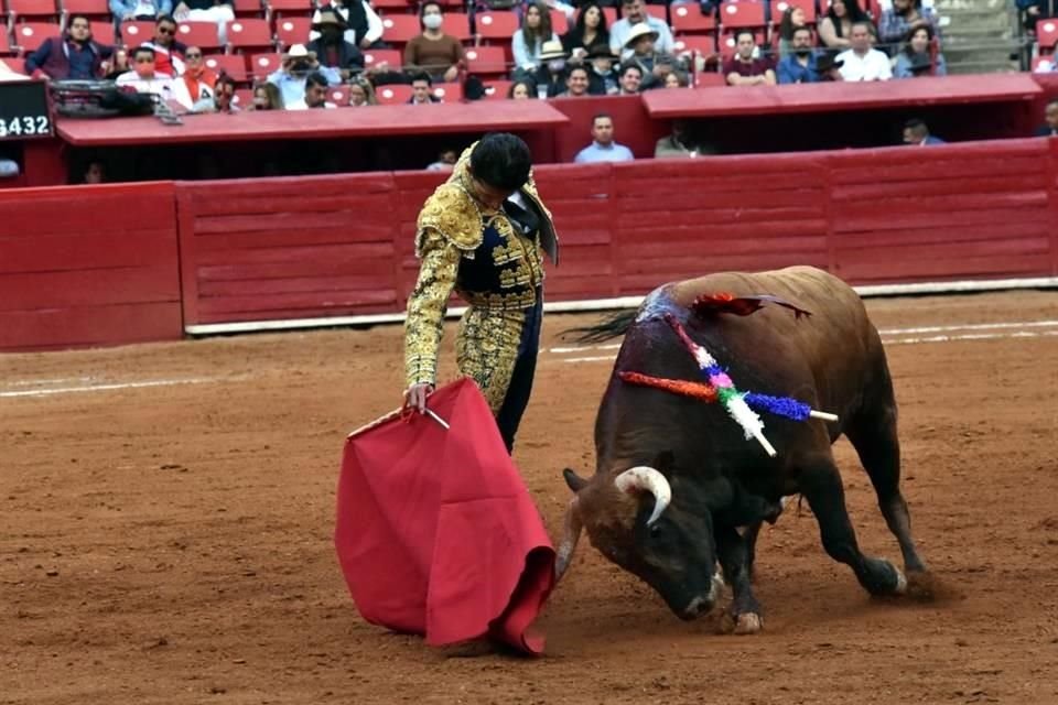 El Gobierno de la Ciudad de México insistió en la negativa de fijar una postura respecto a la prohibición de las corridas de toros.