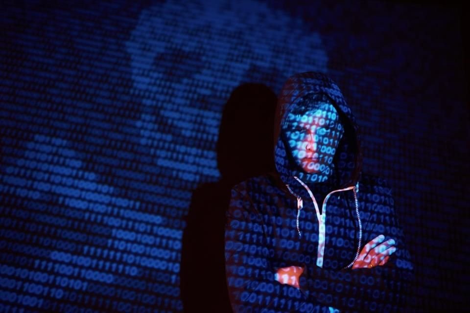 Los cárteles utilizan IA, sitios en la dark web y criptomonedas para expandir sus actividades, diversificar sus operaciones y dificultar la labor de las autoridades.